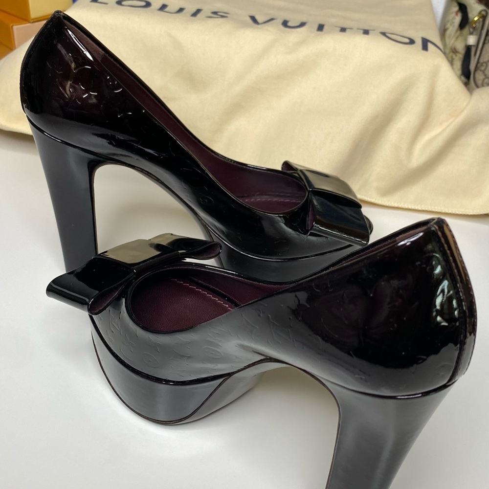 Louis Vuitton Monogram Vernis Lether Shoes - Picture 6 of 12